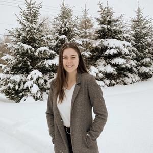 Meet your Posher, Laura